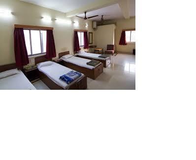 Hotel Venkateswara Kolkata Bagian luar foto